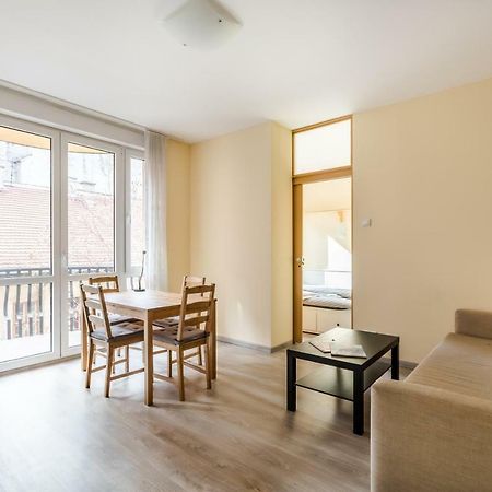 Bpr Vivid Downtown Vibe With Balcony Apartamento Budapeste Exterior foto