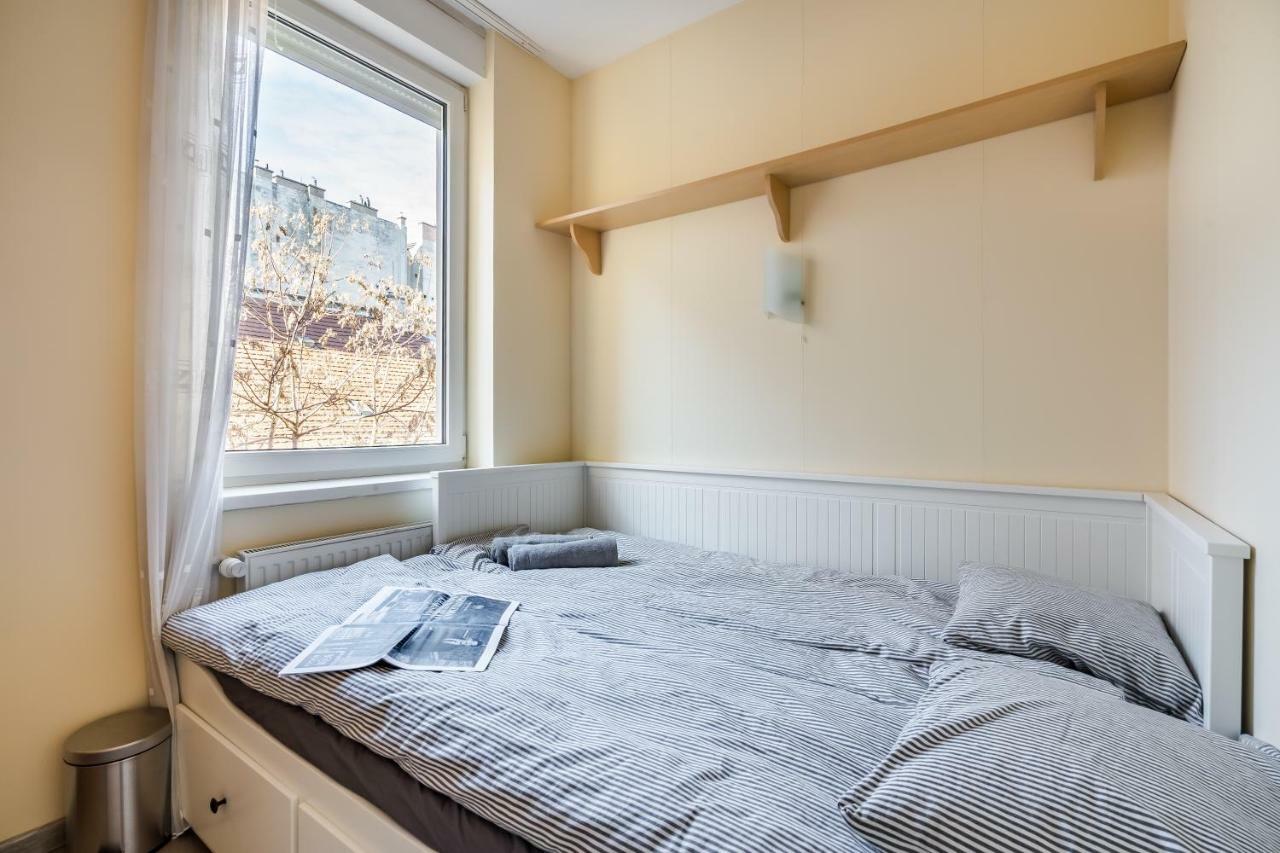 Bpr Vivid Downtown Vibe With Balcony Apartamento Budapeste Exterior foto